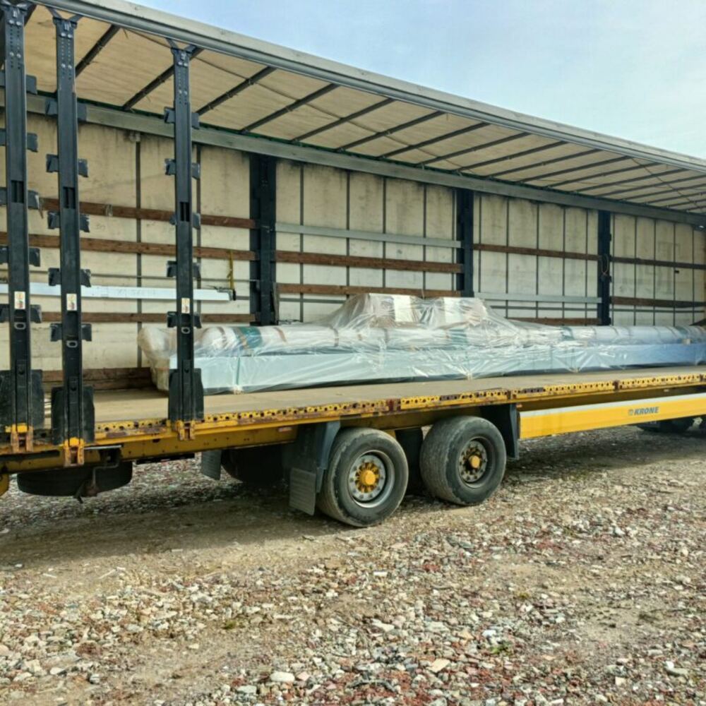 Porte rapide industriali in area spedizioni